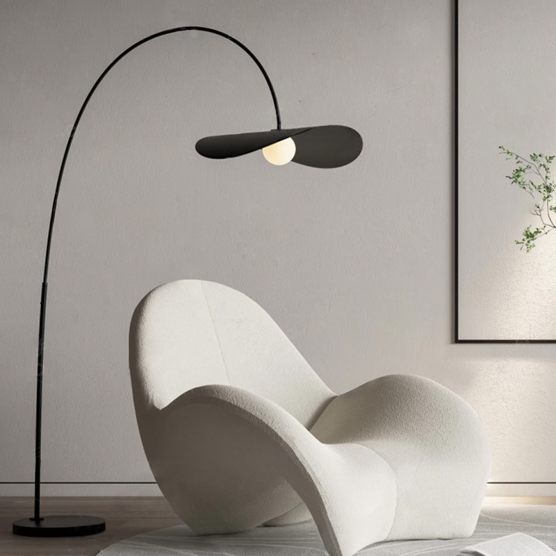 Velna | Arc Golvlampa Design — Modern belysning för vardagsrum 